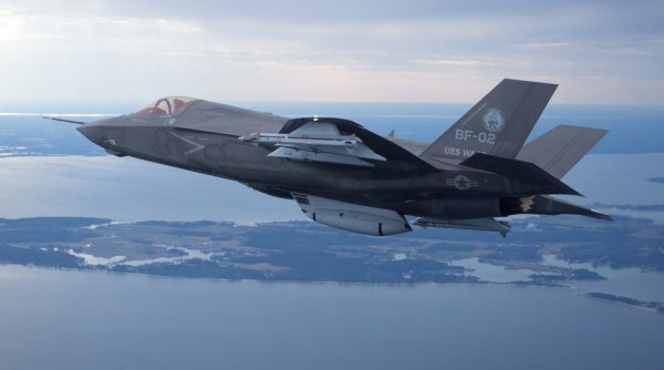 American fifth-generation F-35 fighter jet crashes in Alaska