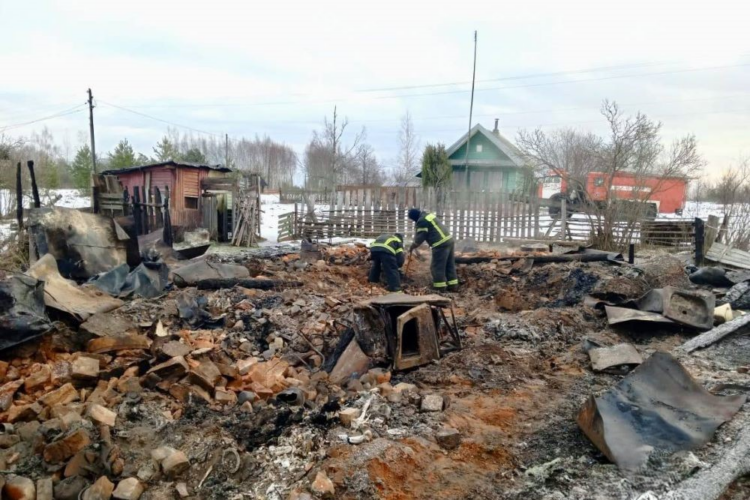 Remains of two people found in ashes in Tver region