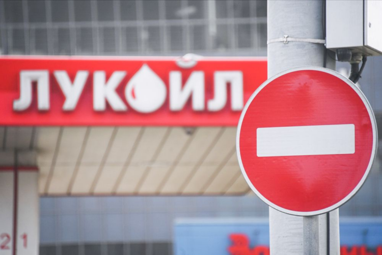 Gasoline prices on the stock exchange are rising, gas stations are not reacting, the Ministry of Energy is calm